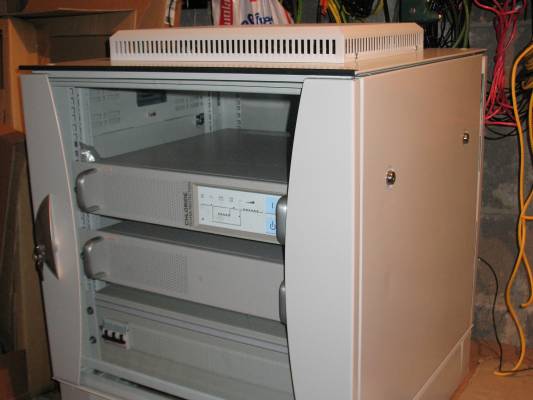 Источники бесперебойного питания Chloride серии Active Rack