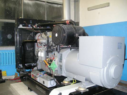 Дизель-генераторные установки Himoinsa серии Helios